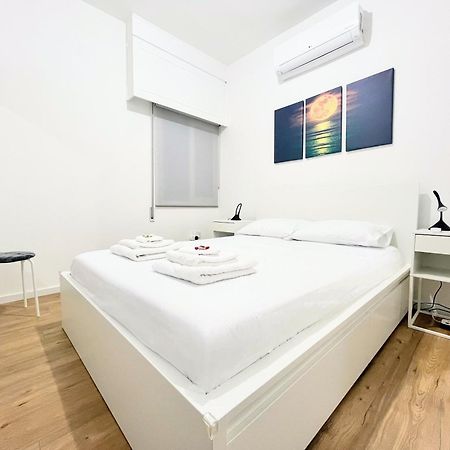 Modern Apartment Near Mckenzie Beach Larnaca Esterno foto