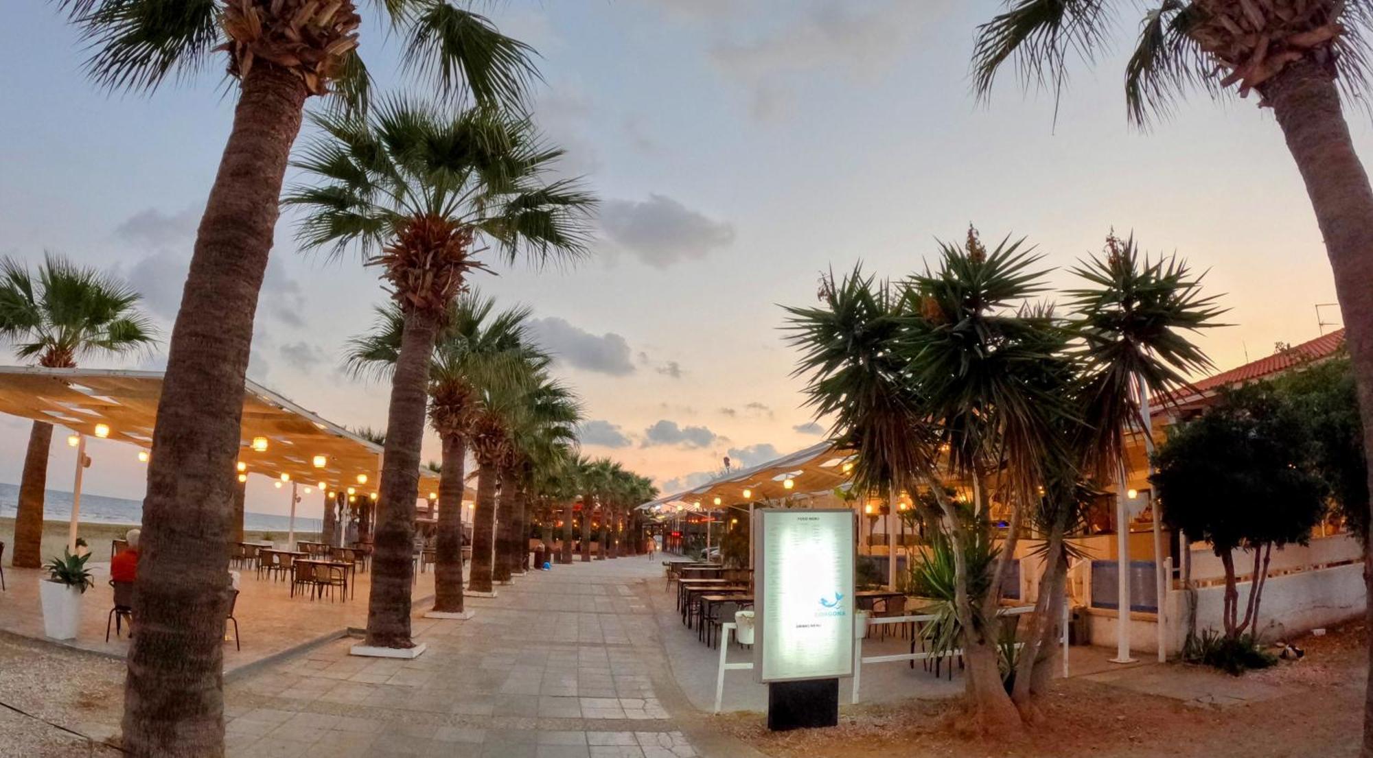 Modern Apartment Near Mckenzie Beach Larnaca Esterno foto