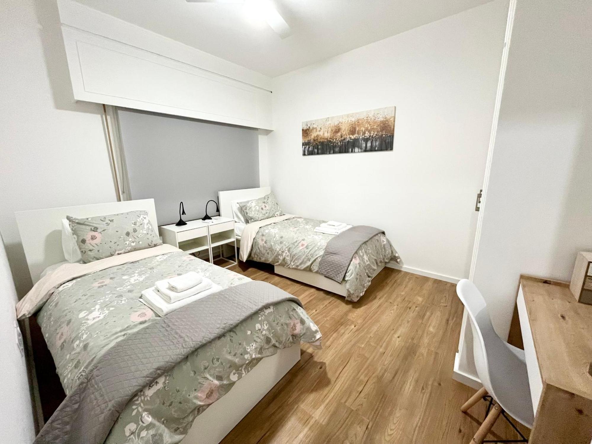 Modern Apartment Near Mckenzie Beach Larnaca Esterno foto