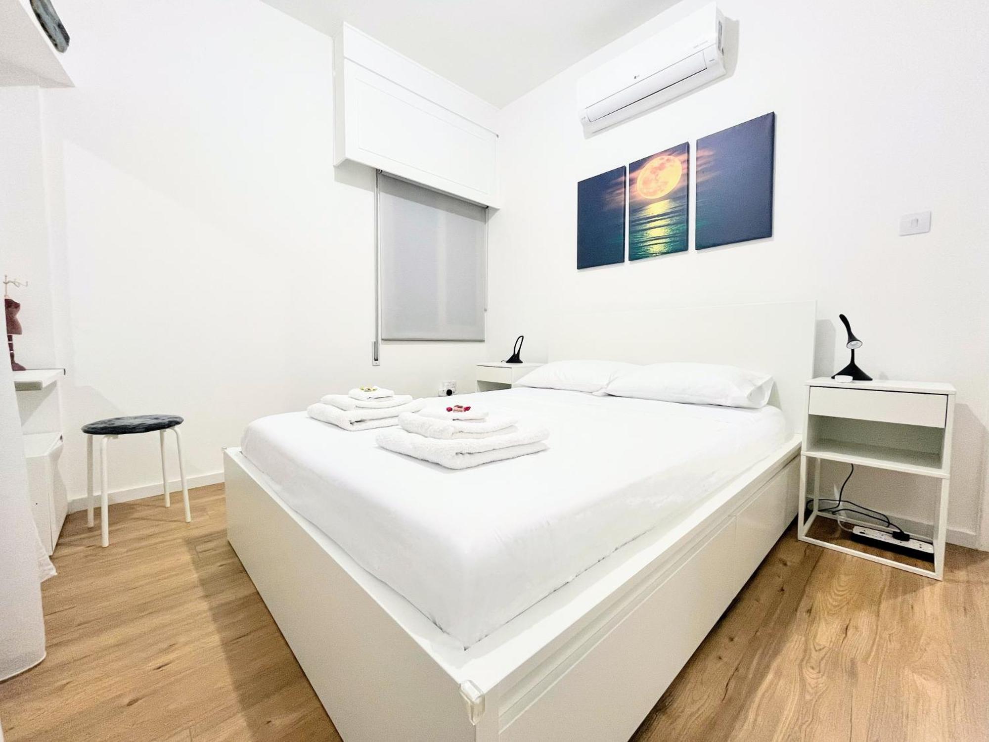 Modern Apartment Near Mckenzie Beach Larnaca Esterno foto